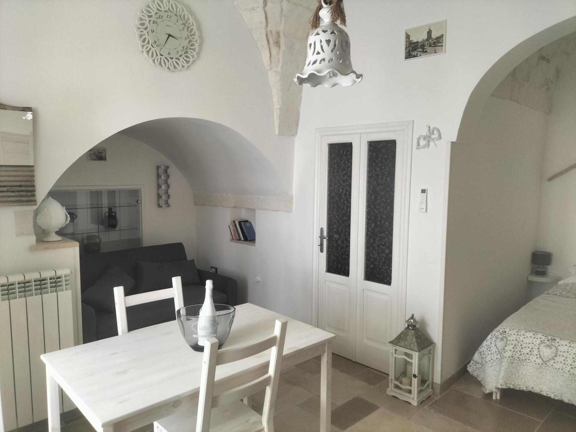 Hotel Le Tre Alcove Ceglie Messapica Exterior foto